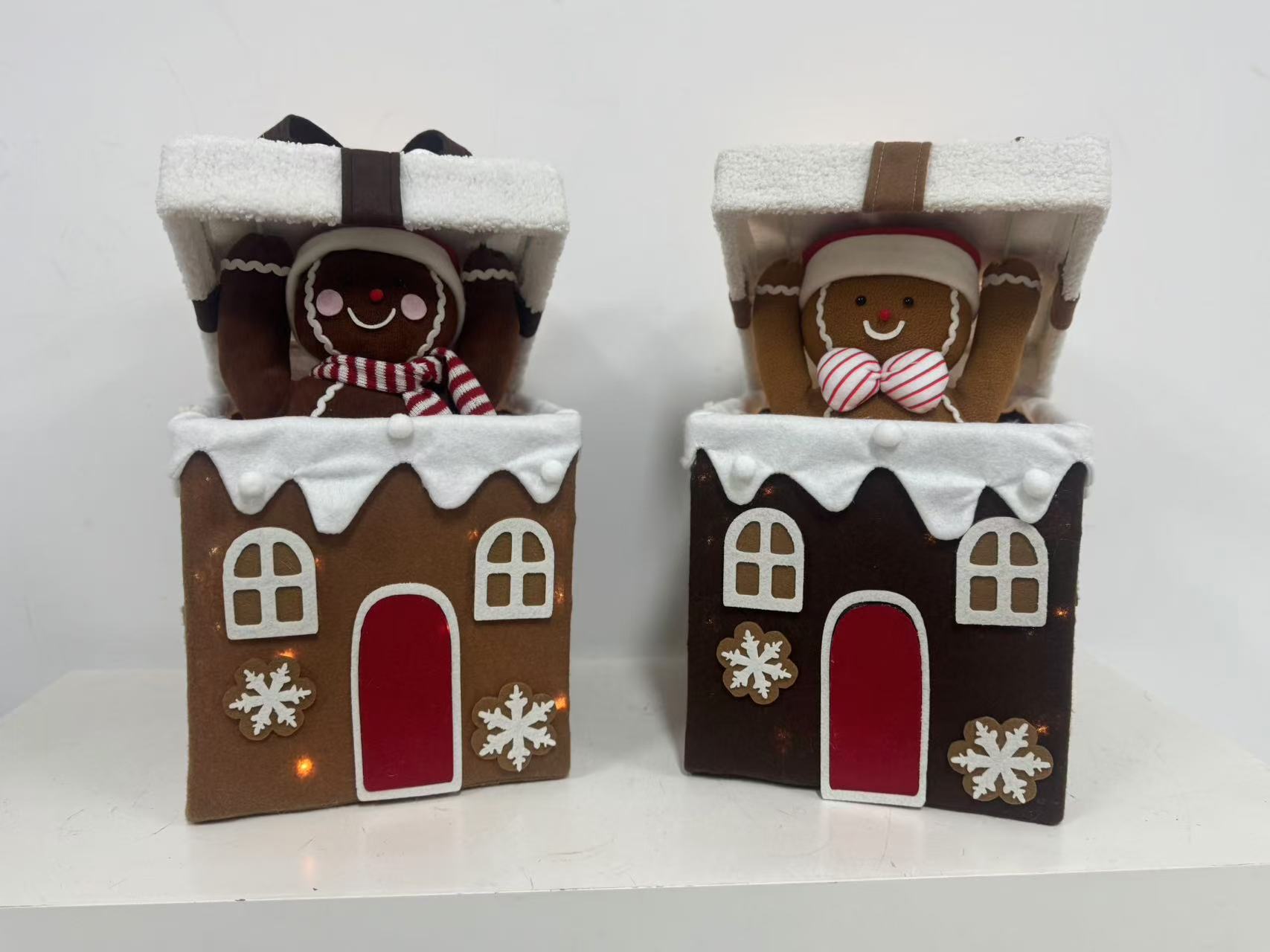 Ginger bread in moving and musical Giftbox